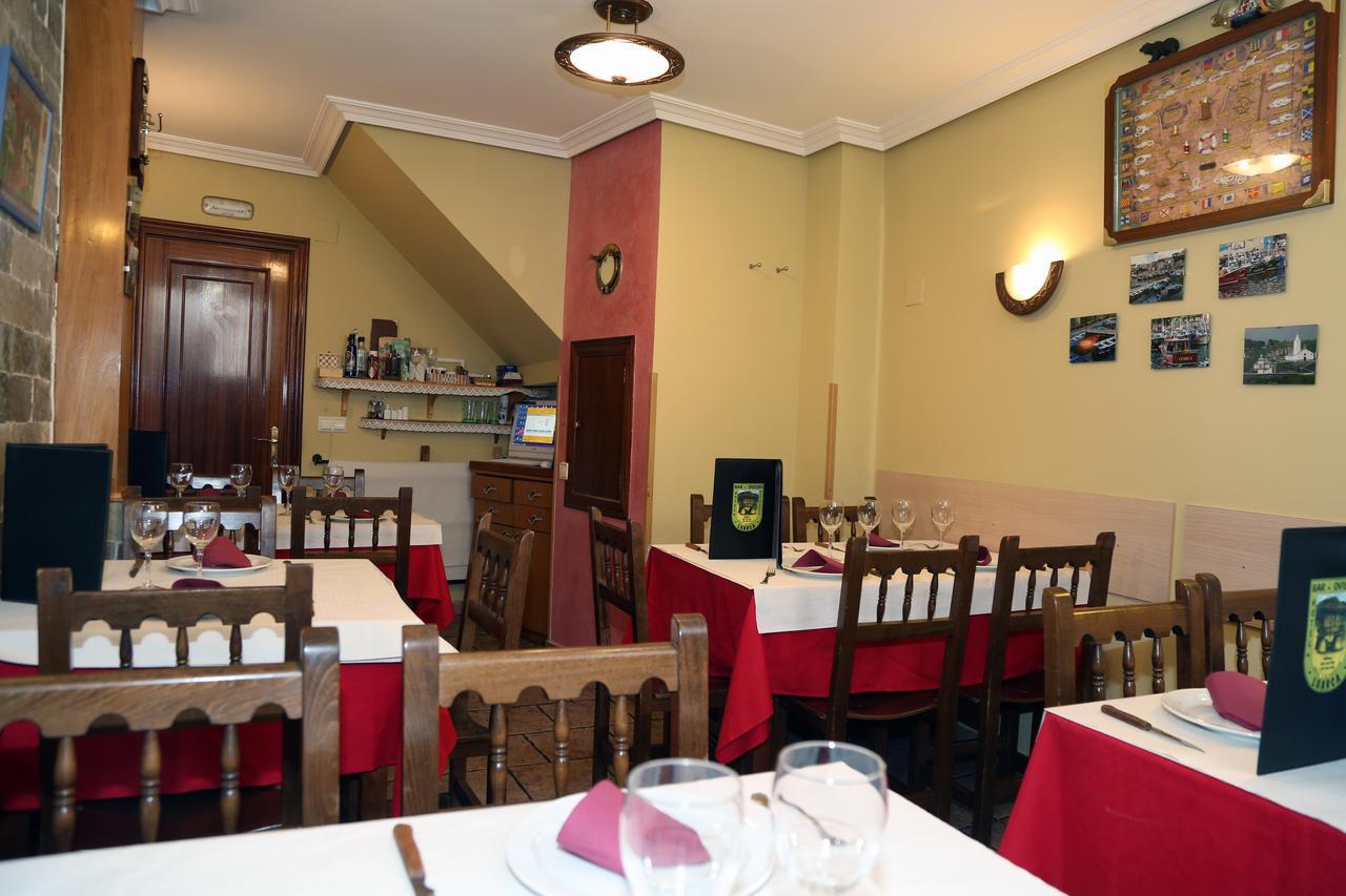 Hotel Restaurante Oviedo Luarca Exterior foto